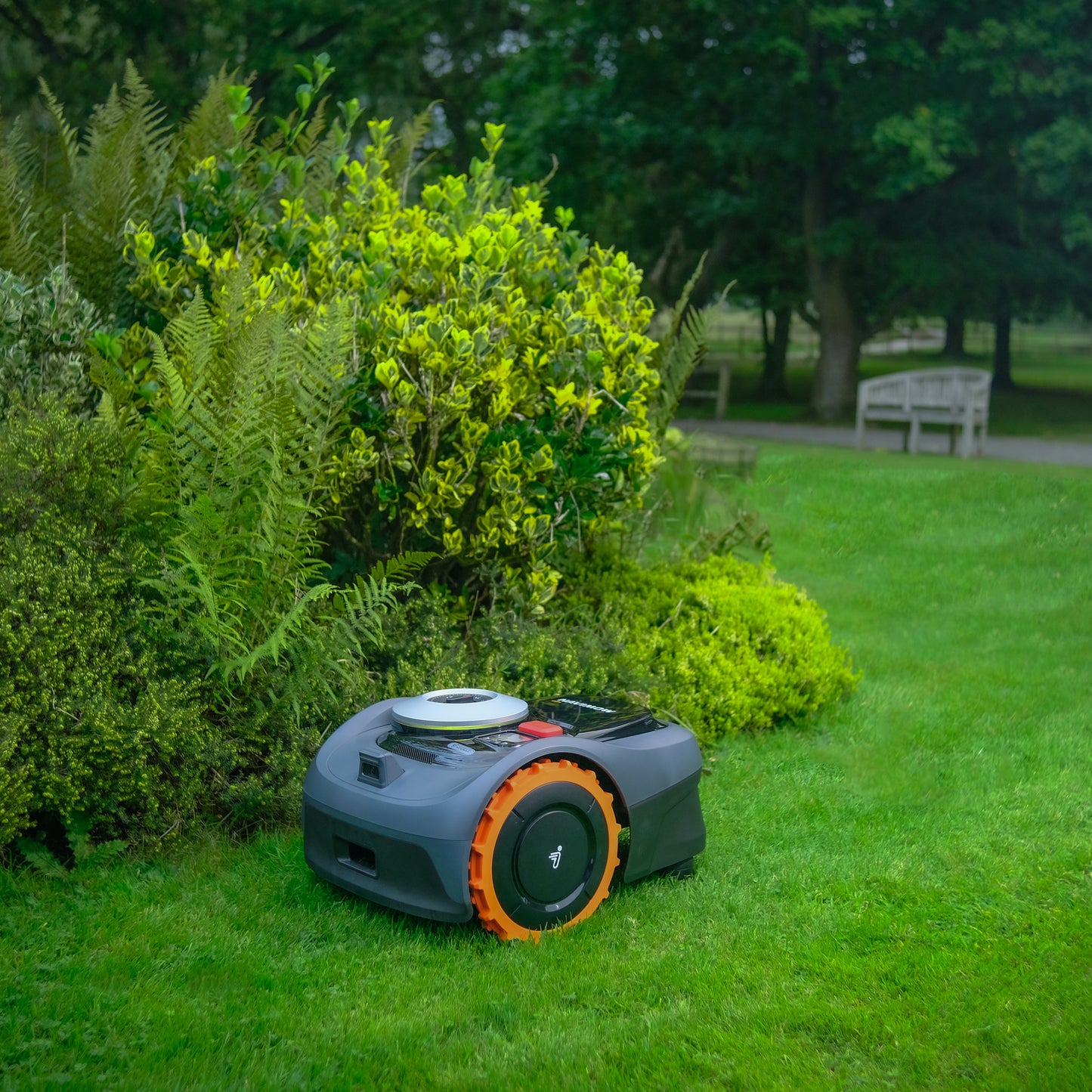 Navimow I108E Robotplæneklipper Gardencare