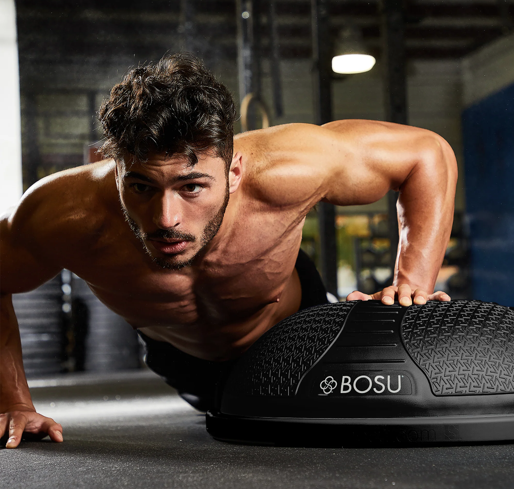 BOSU PRO NEXGEN SORT PÅ SORT 65 cm Balance træner Sort