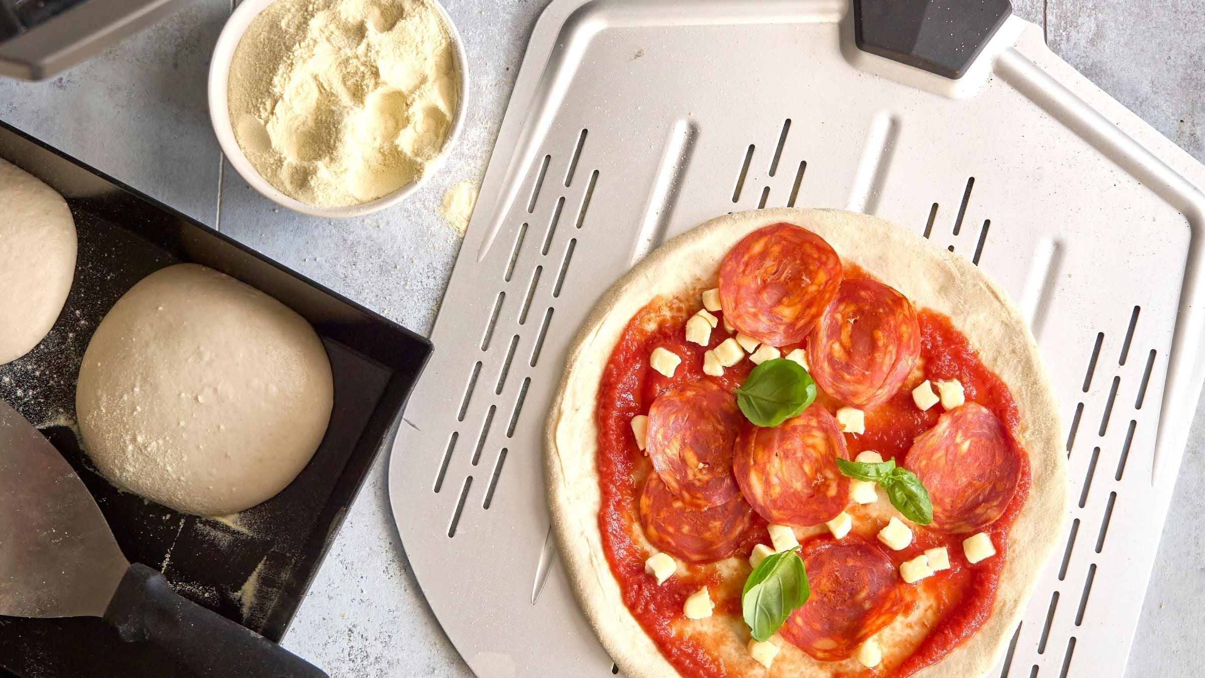 Pizzataikinaohjeet täydelliseen pizzaan