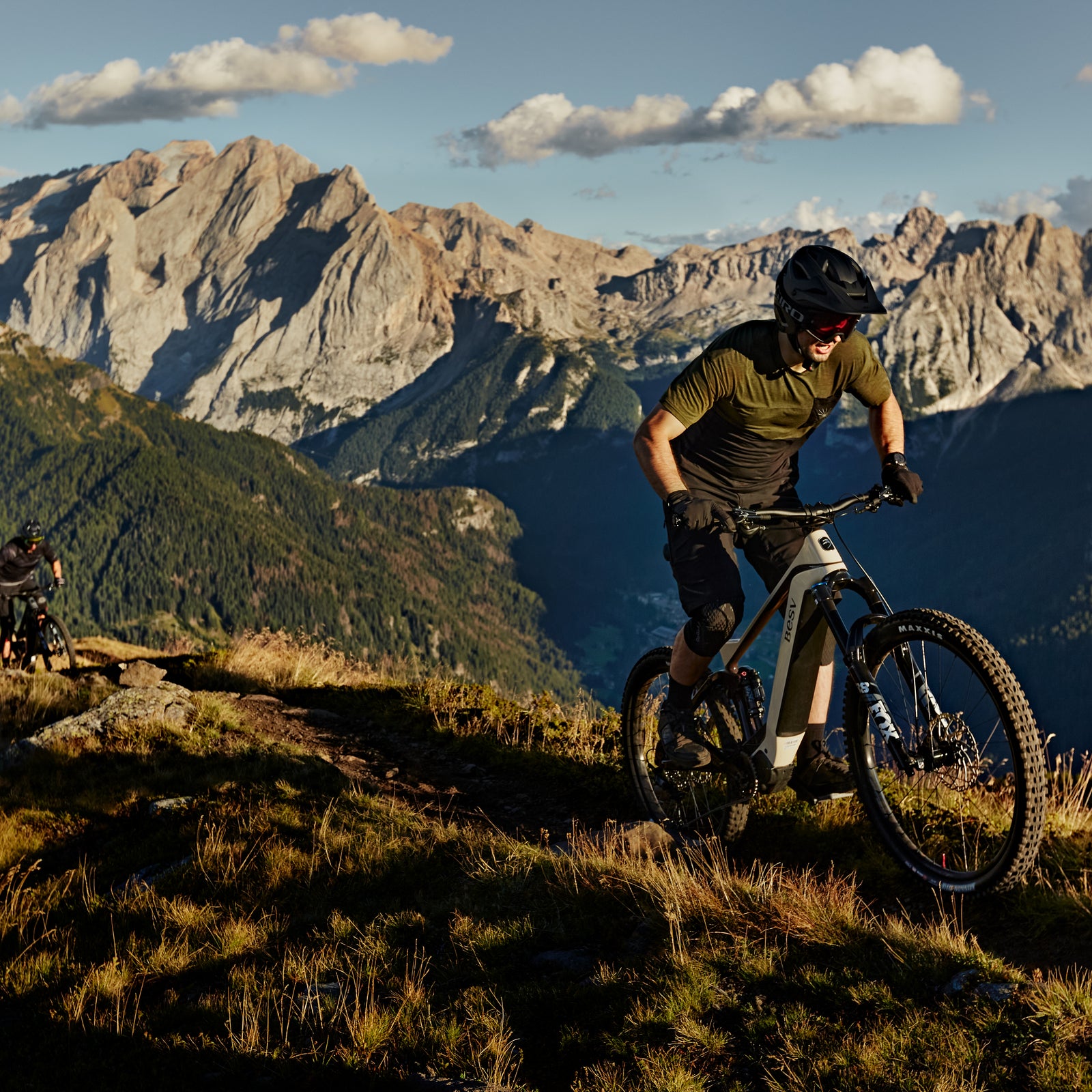 BESV TCE 1.3 MY23 FS-Step Over 430 M el-MTB Sand