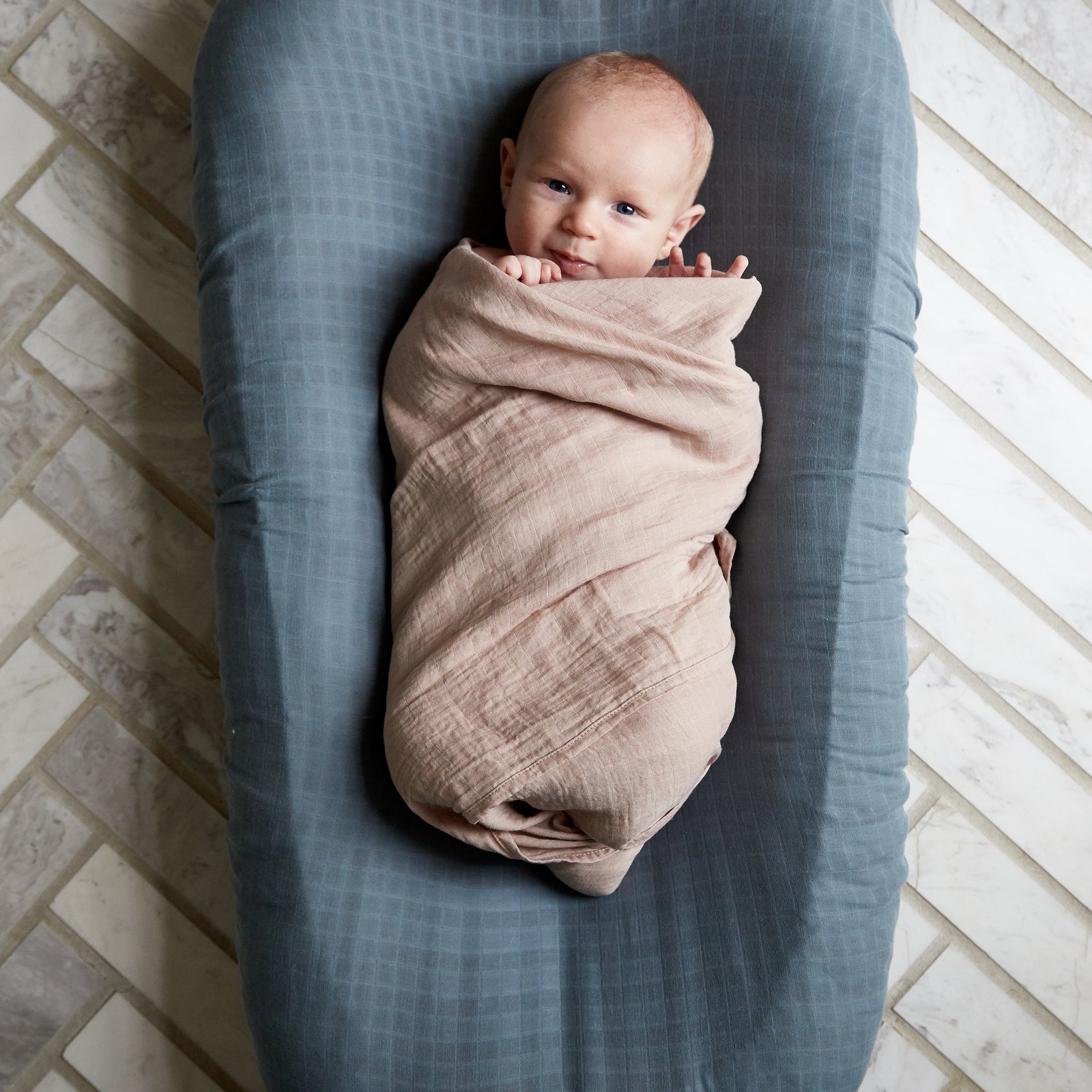 By KlipKlap Swaddle Old Rose