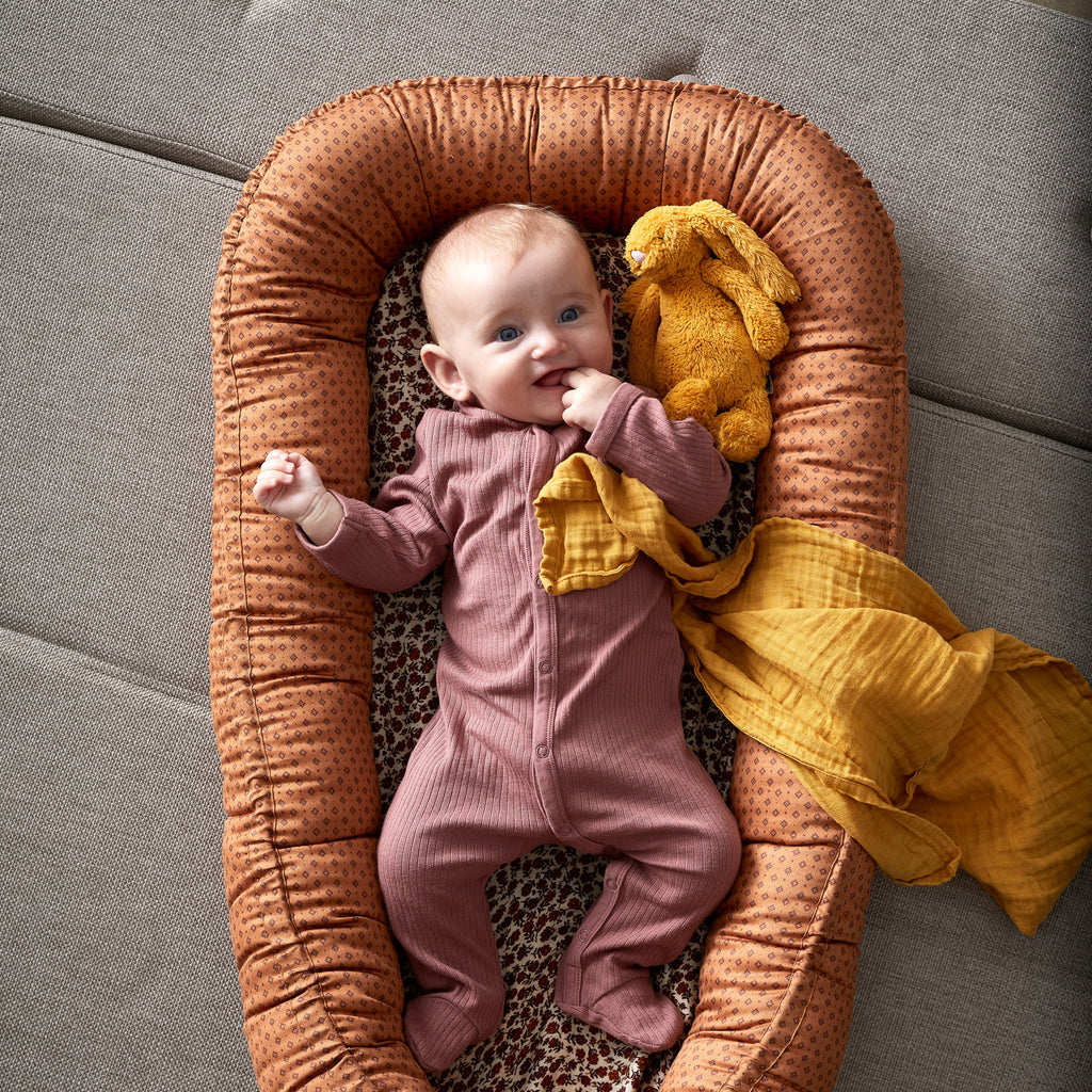 By KlipKlap Baby Nest Indian Diamonds Brown