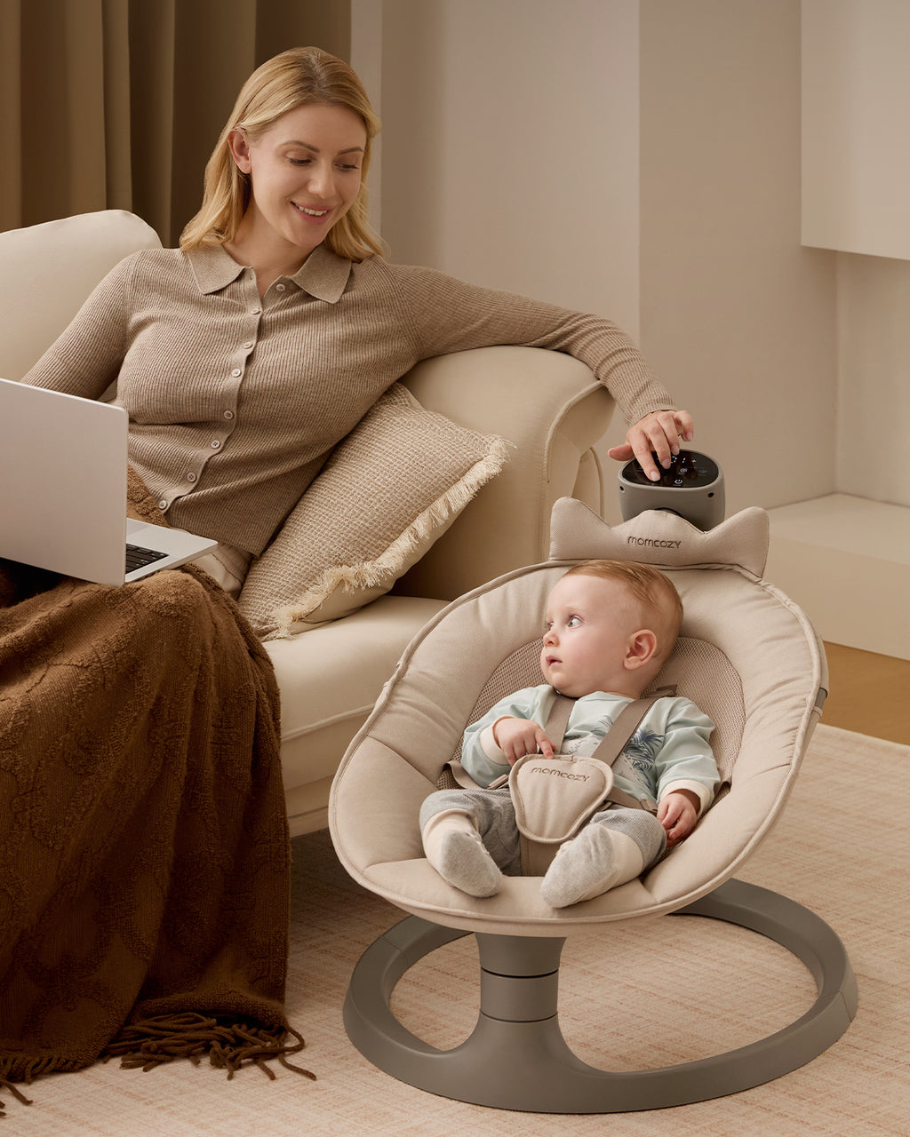 Momcozy CocoSway 3D-liikkeinen sähköinen vauvan keinu