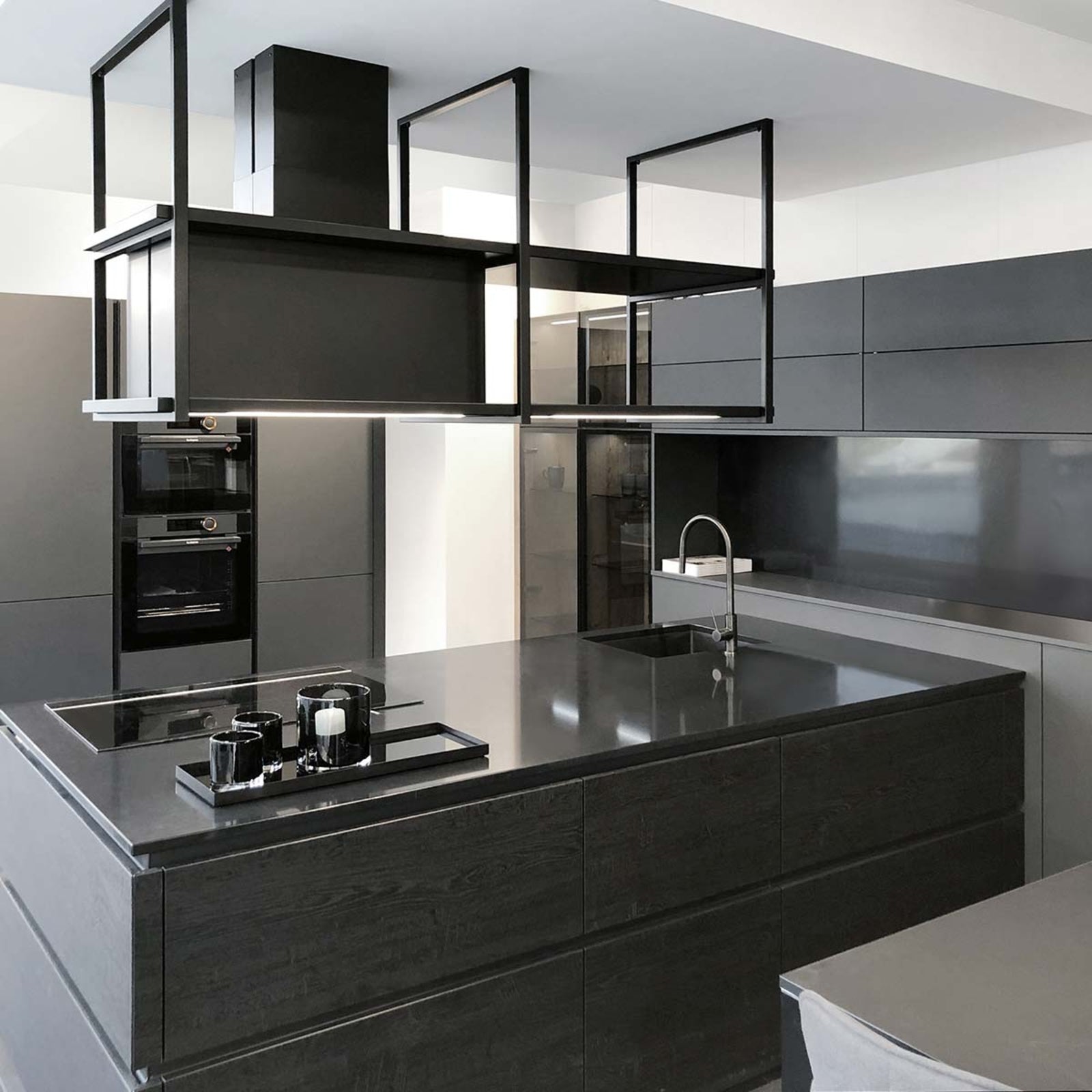 Witt Grid 180 B Fritthengende hette Sort