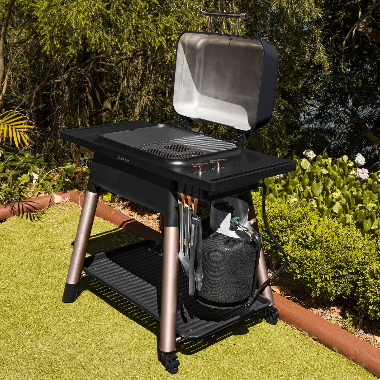 Everdure Force Gen III EU Black Incl. Toolkit Gas BBQ