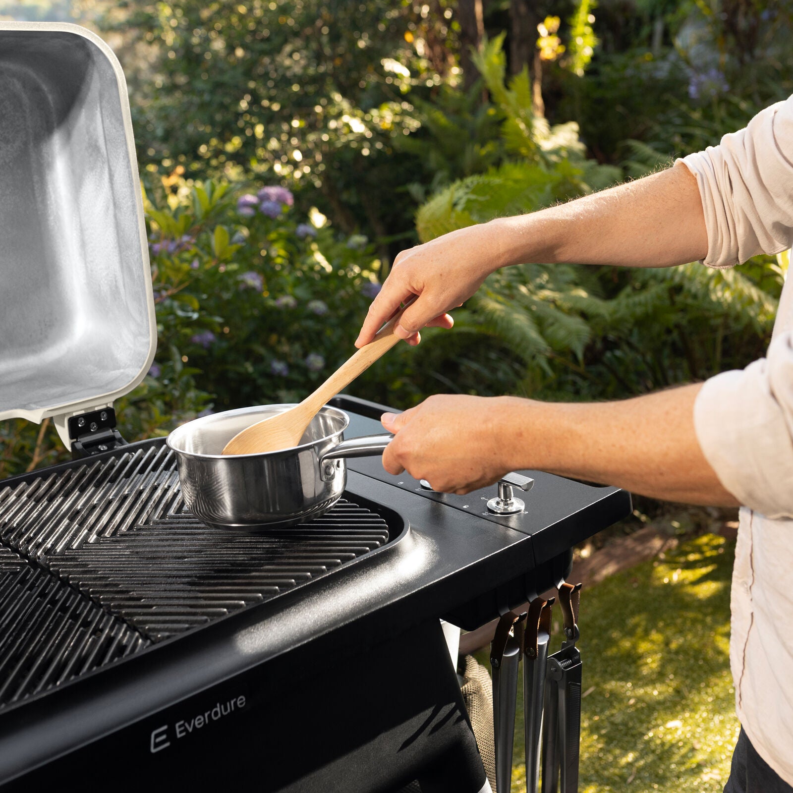 Everdure Force Gen III EU Stone Incl. Toolkit Gas BBQ