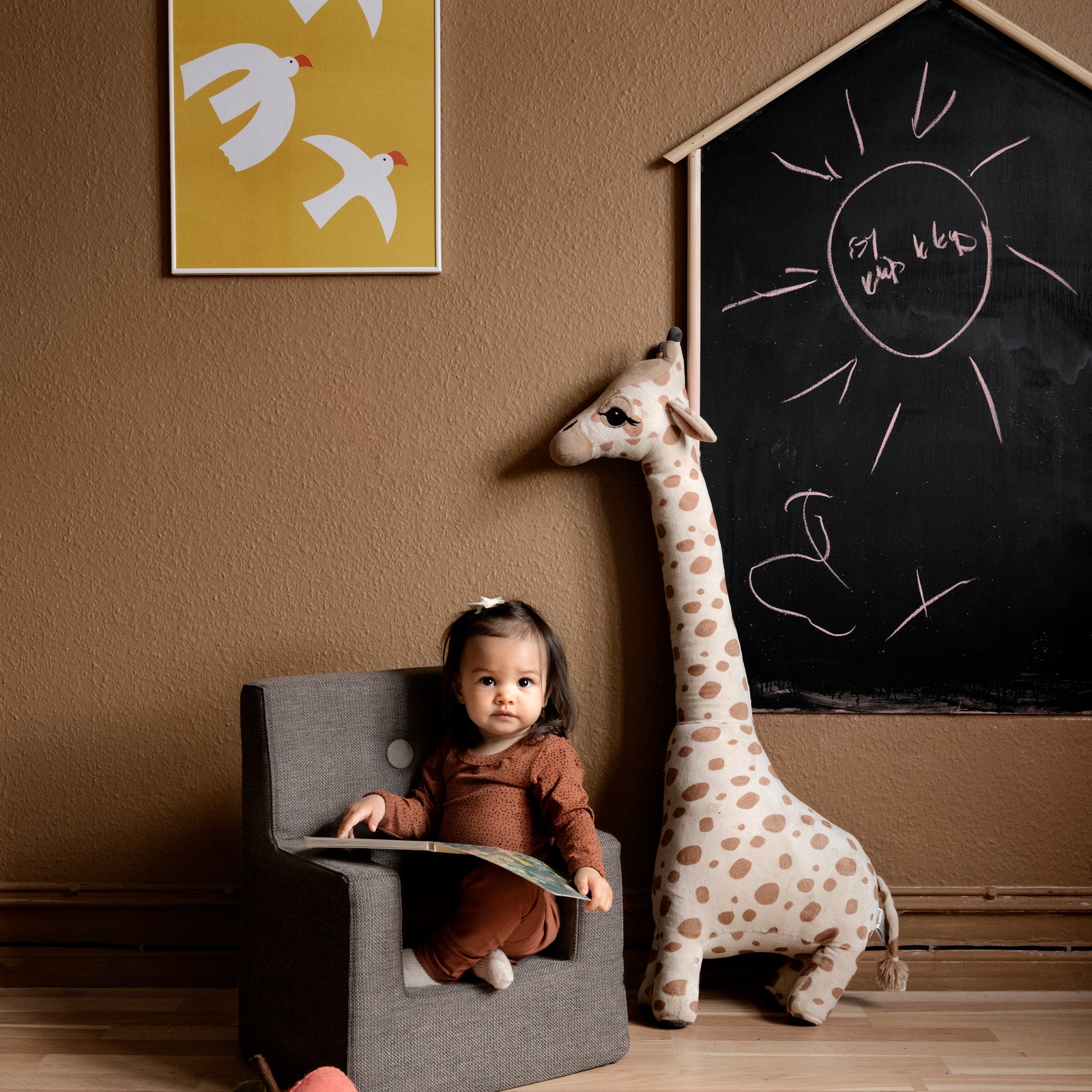 By KlipKlap KK Kids Chair Brown w. Sand