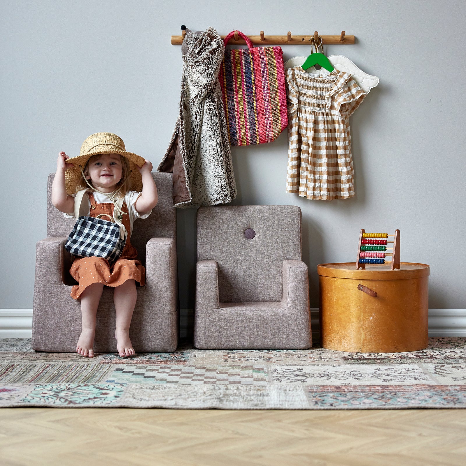 By KlipKlap KK Kids Chair XL Soft Rose w. Rose