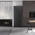 Haier HTW7720ENPT Fridge-freezer Black