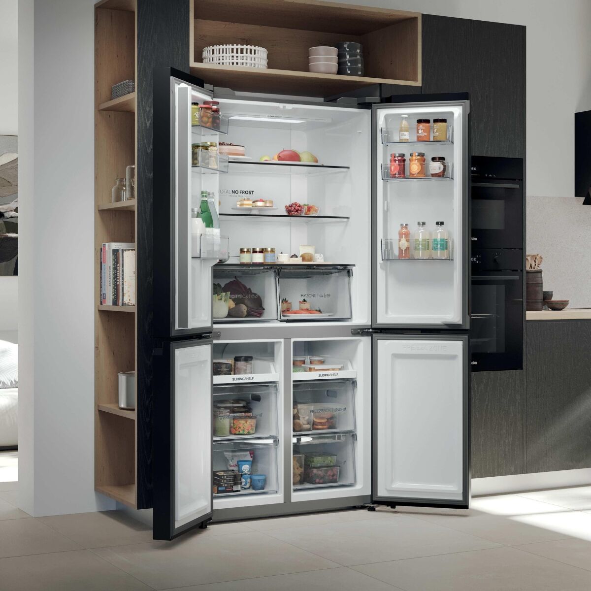 Haier HCR39F19ENPT Fridge-freezer Black