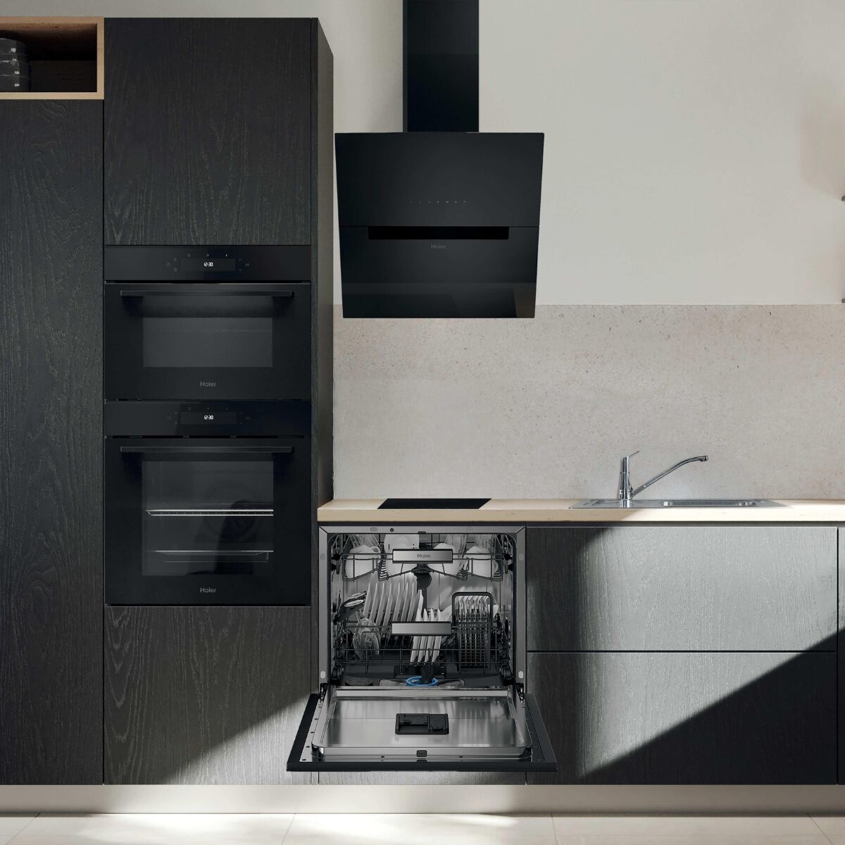 Haier XPI 8D9FFB Built-in dishwasher Black