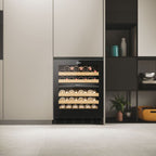 Haier HUC44GDEH1 Built-in wine Black