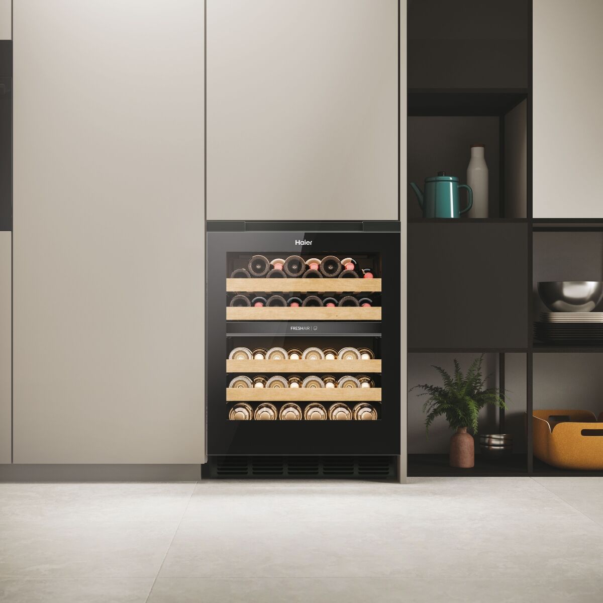 Haier HUC44GDEH1 Built-in wine Black