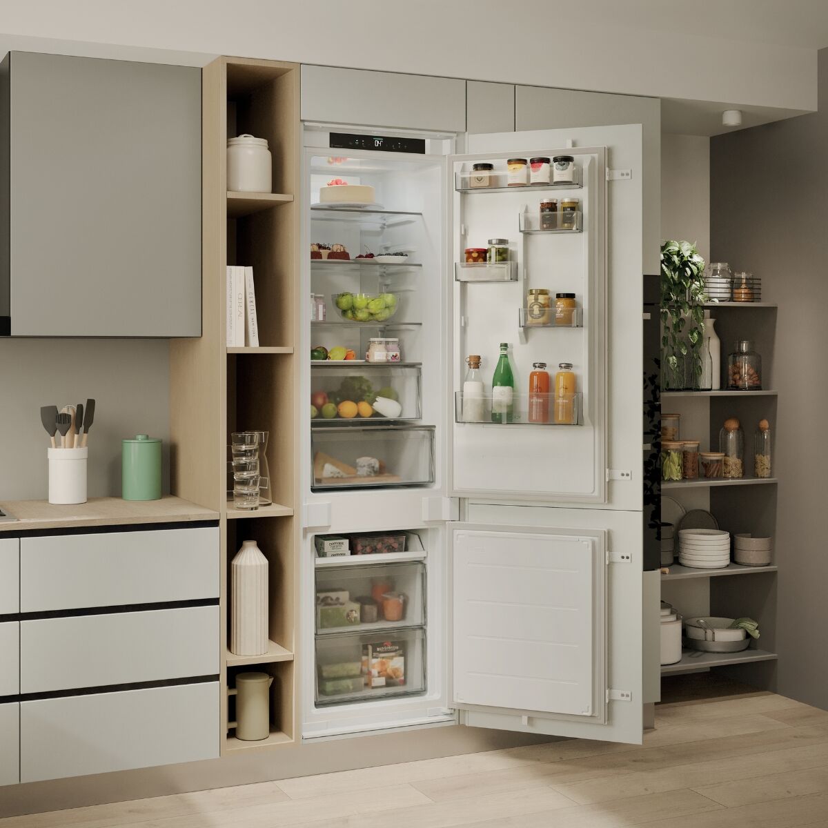 Candy CNBQT3519EW Fridge-freezer Integrated