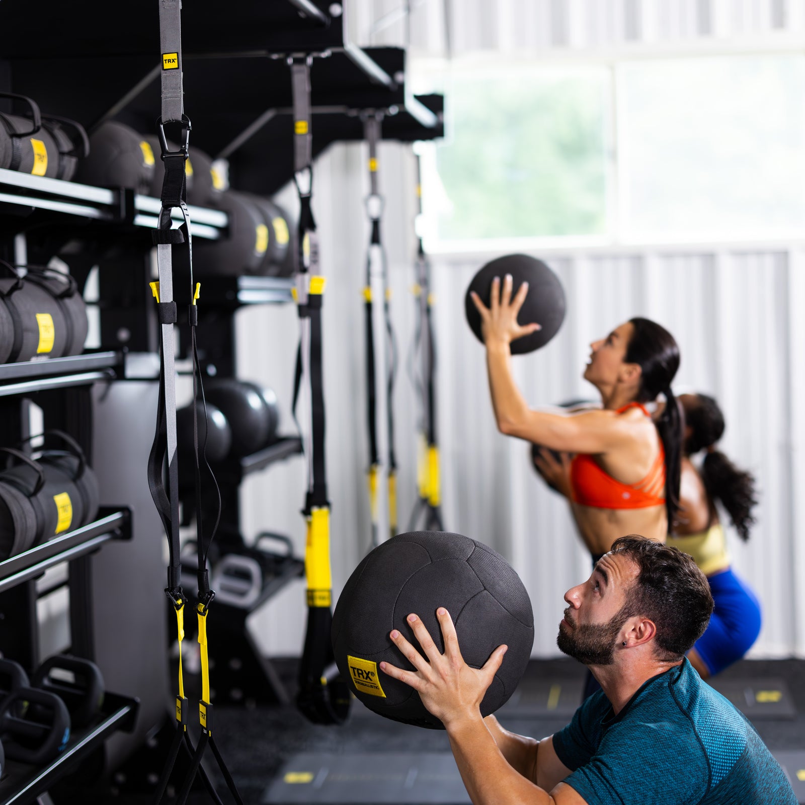 TRX Duraballistic, 35 cm, 4 kg Medicine ball Black