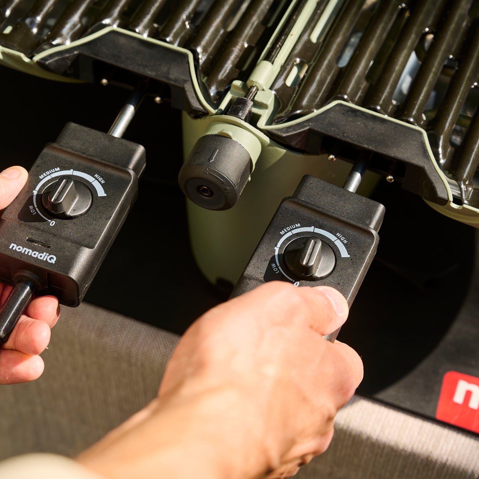 NomadiQ Transportable E-BBQ Electric BBQ Green