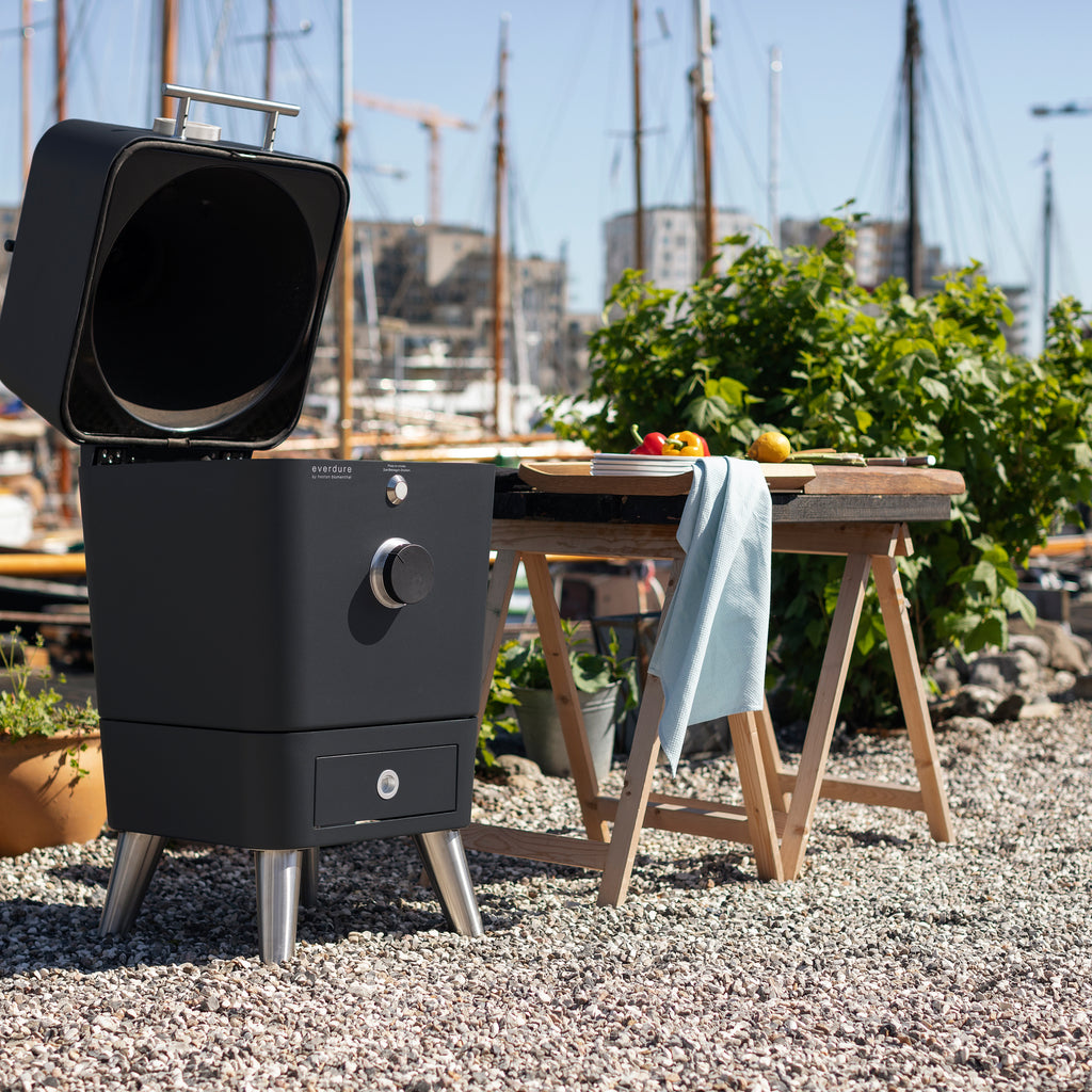 Everdure K1 Charcoal BBQ Black