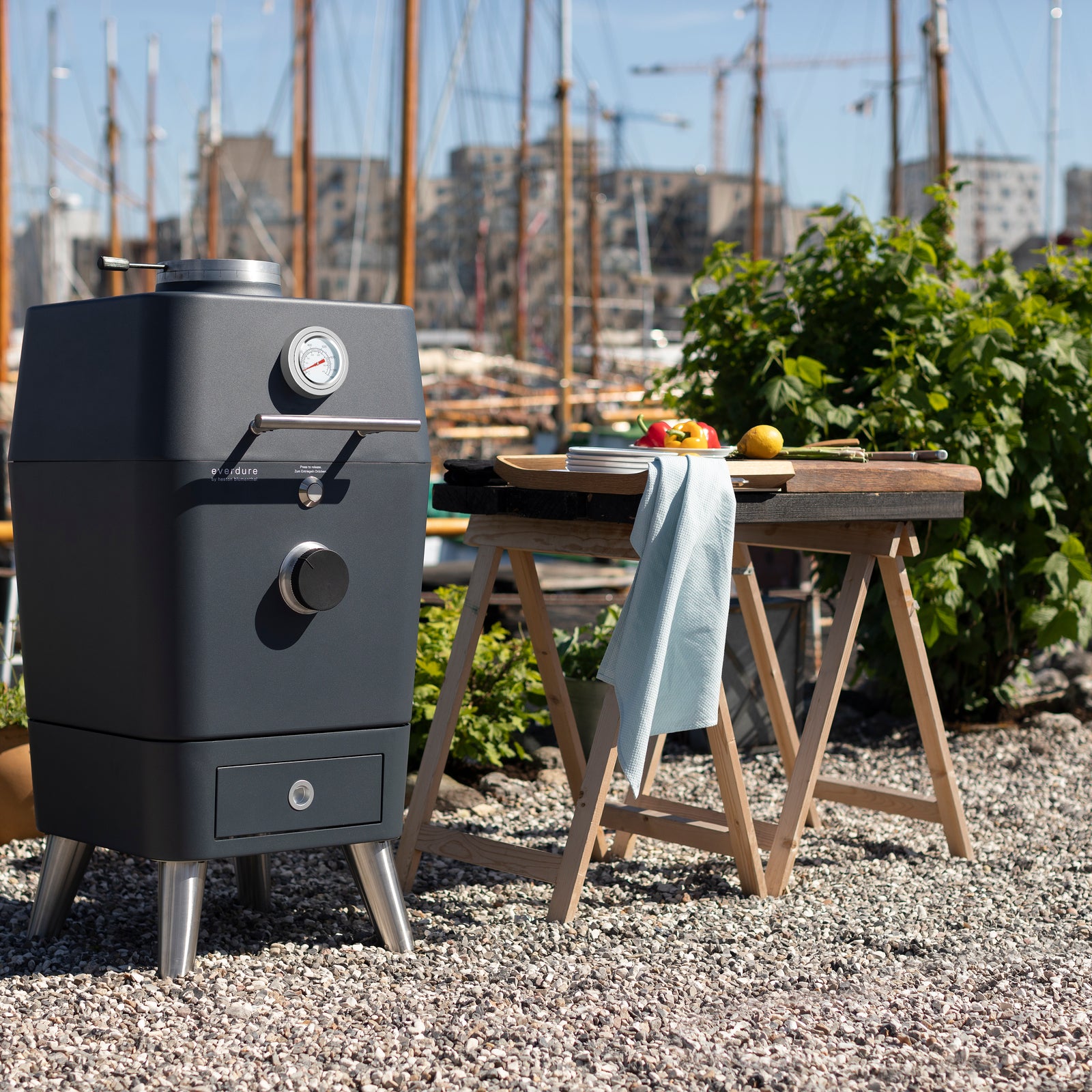 Everdure K1 Charcoal BBQ Graphite