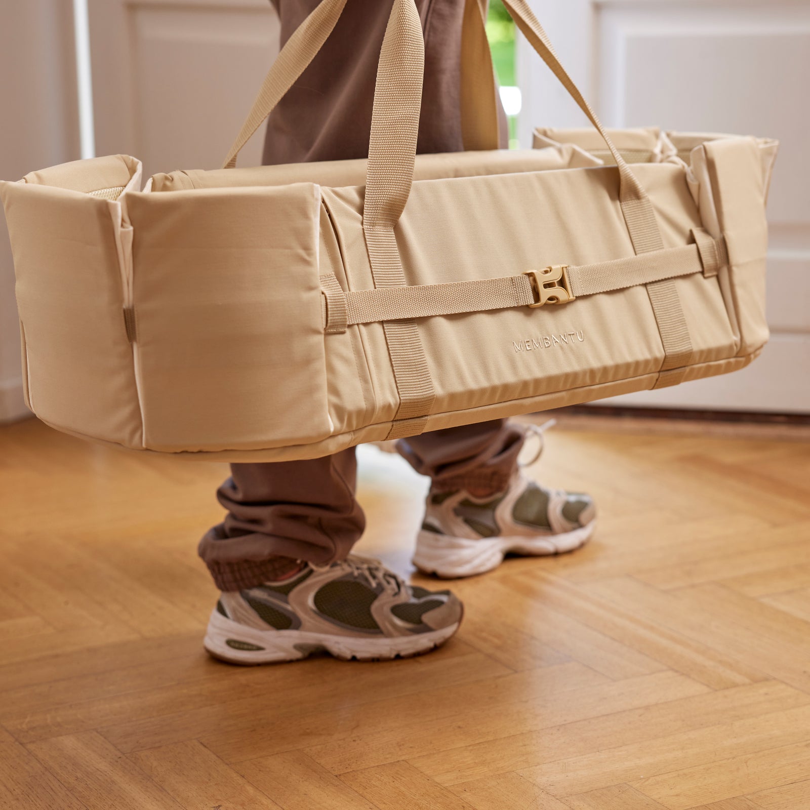 Membantu Baby Carrycot Nature