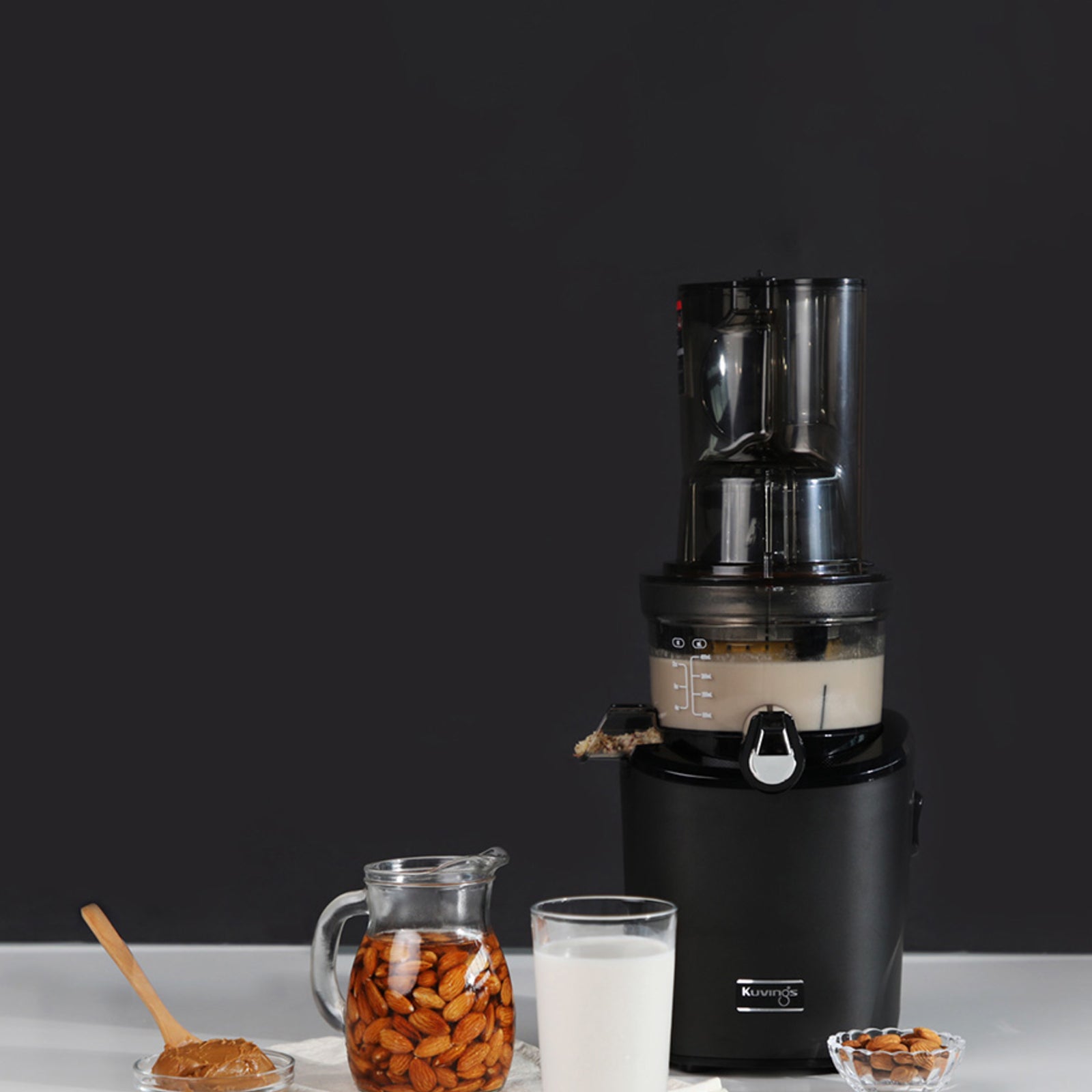 Witt By Kuvings REVO830 Hel Slow Juicer Sort