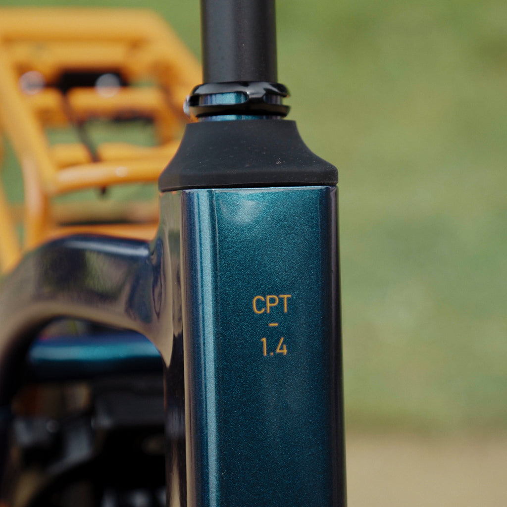 BESV CPT 1.4 MY2025 X Step 468 one size Compact Dark Navy Gloss