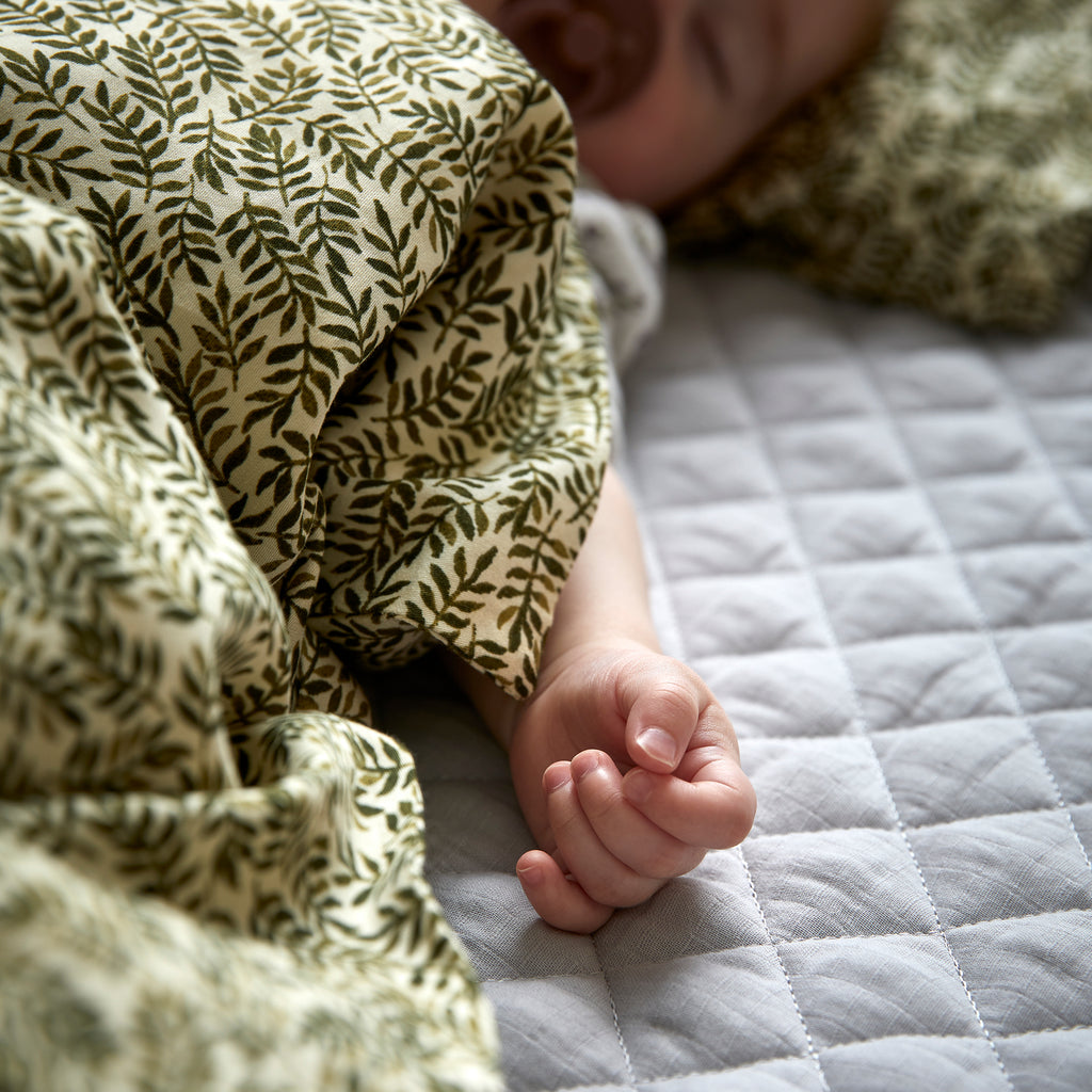 By KlipKlap Bed Linen Baby Laurel Leaf Jungle