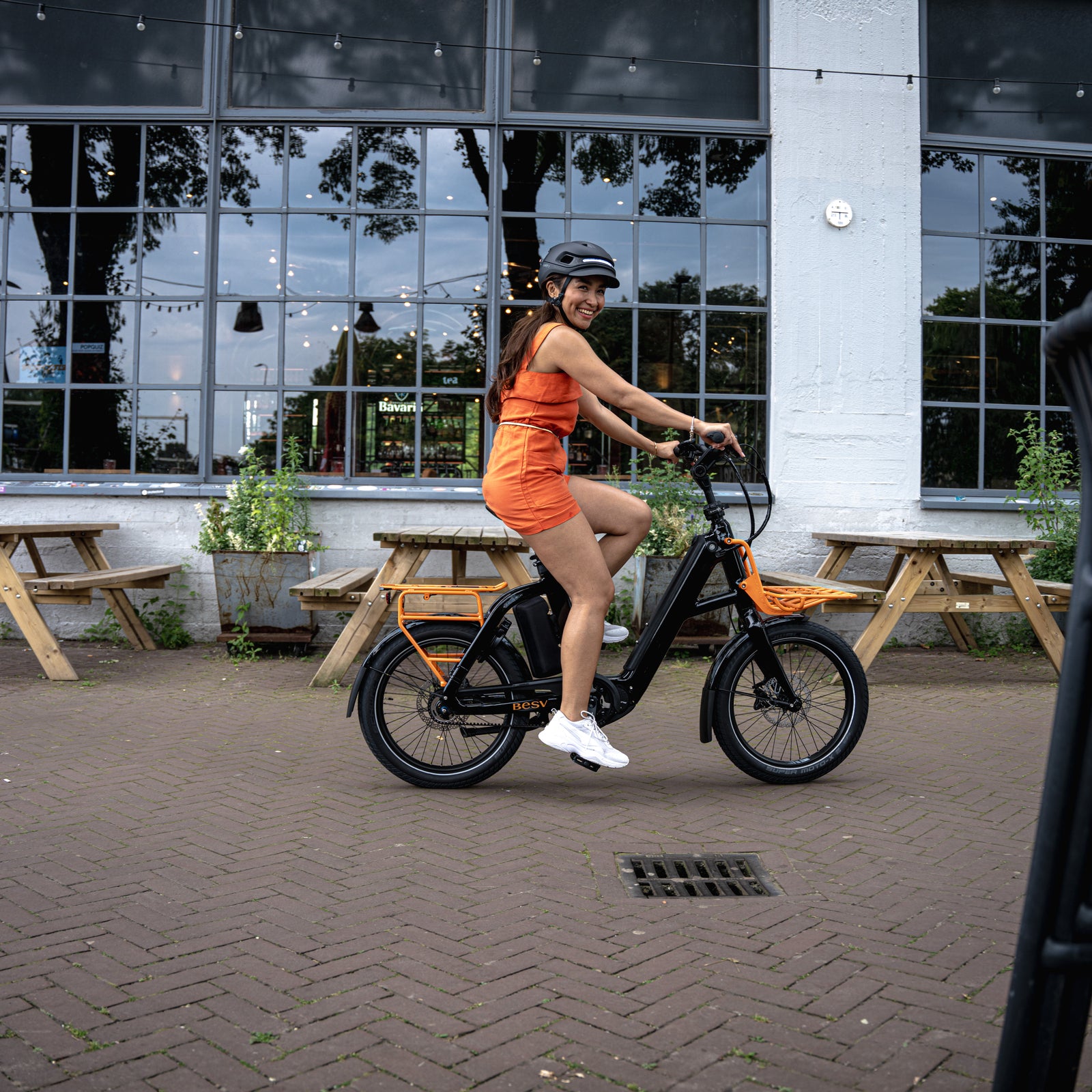 BESV CPT 1.0 MY2025 X step 468 one size Compact Night Black Gloss