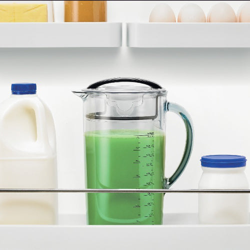 Förslut och förvara din juicekanna