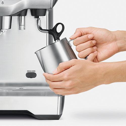 Powerful 130°C steam for fast silky microfoam