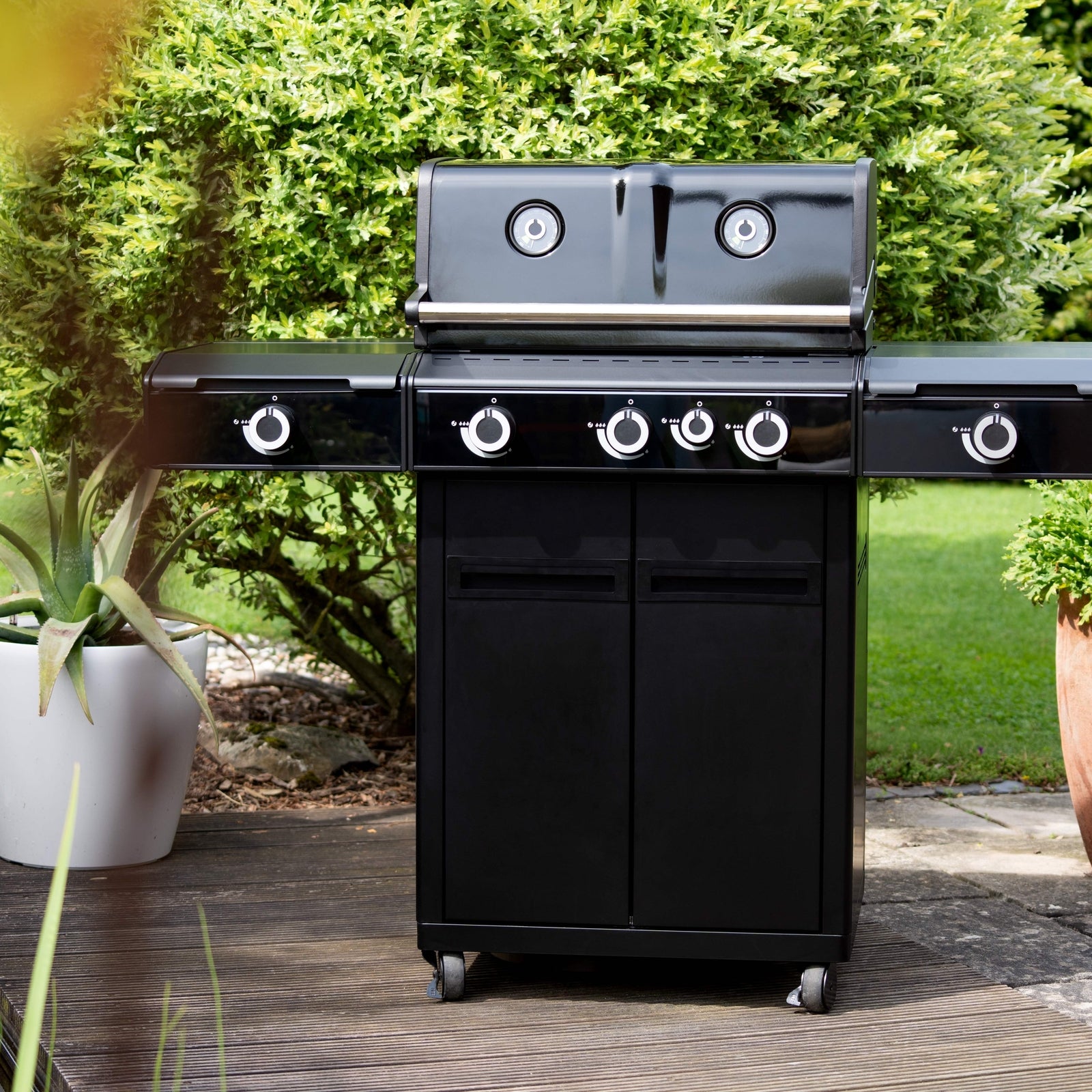 Outdoorchef BBQ STATION HEAT X-345 30MBAR Gas BBQ Black