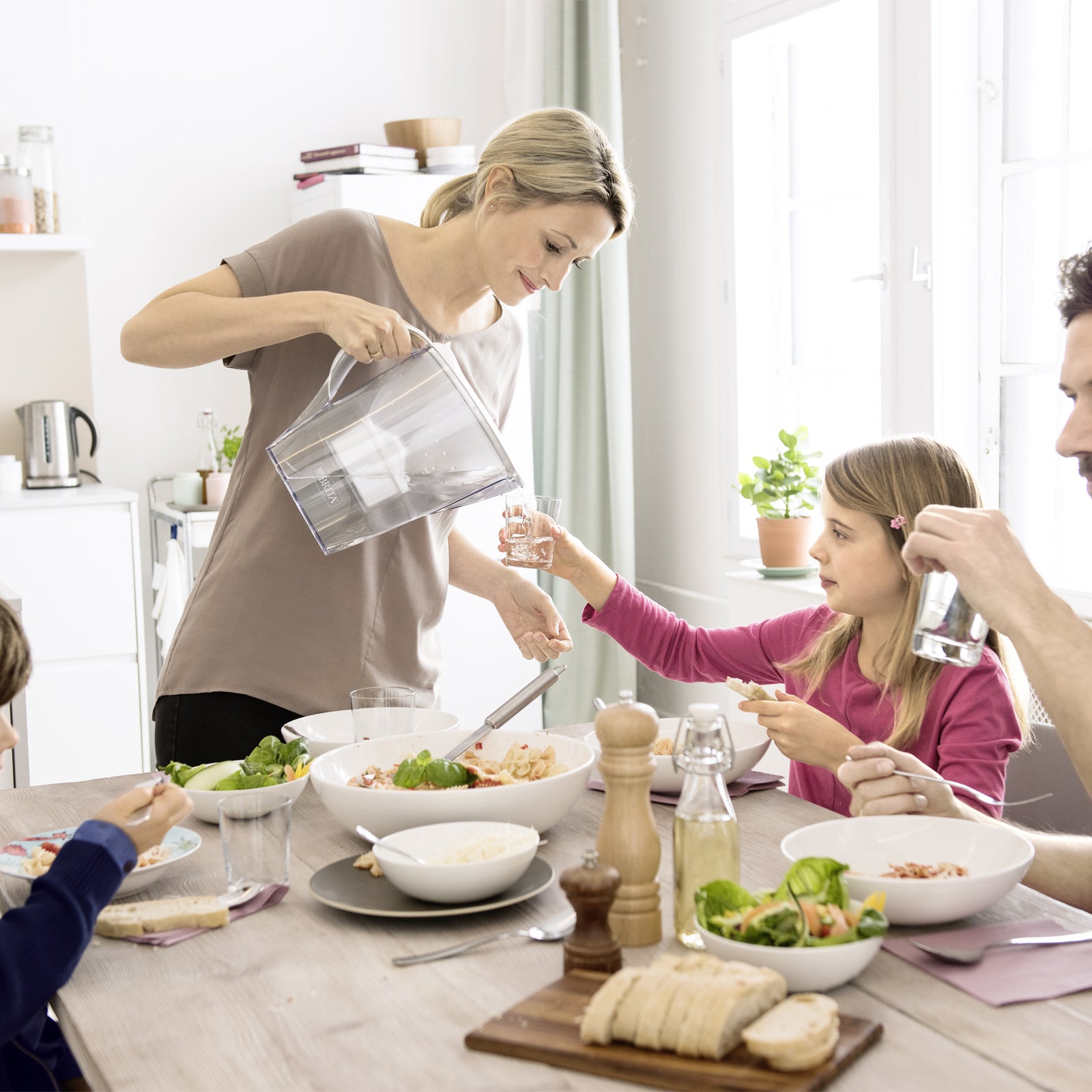 Brita Marella (FI/SE/NO) Jug White