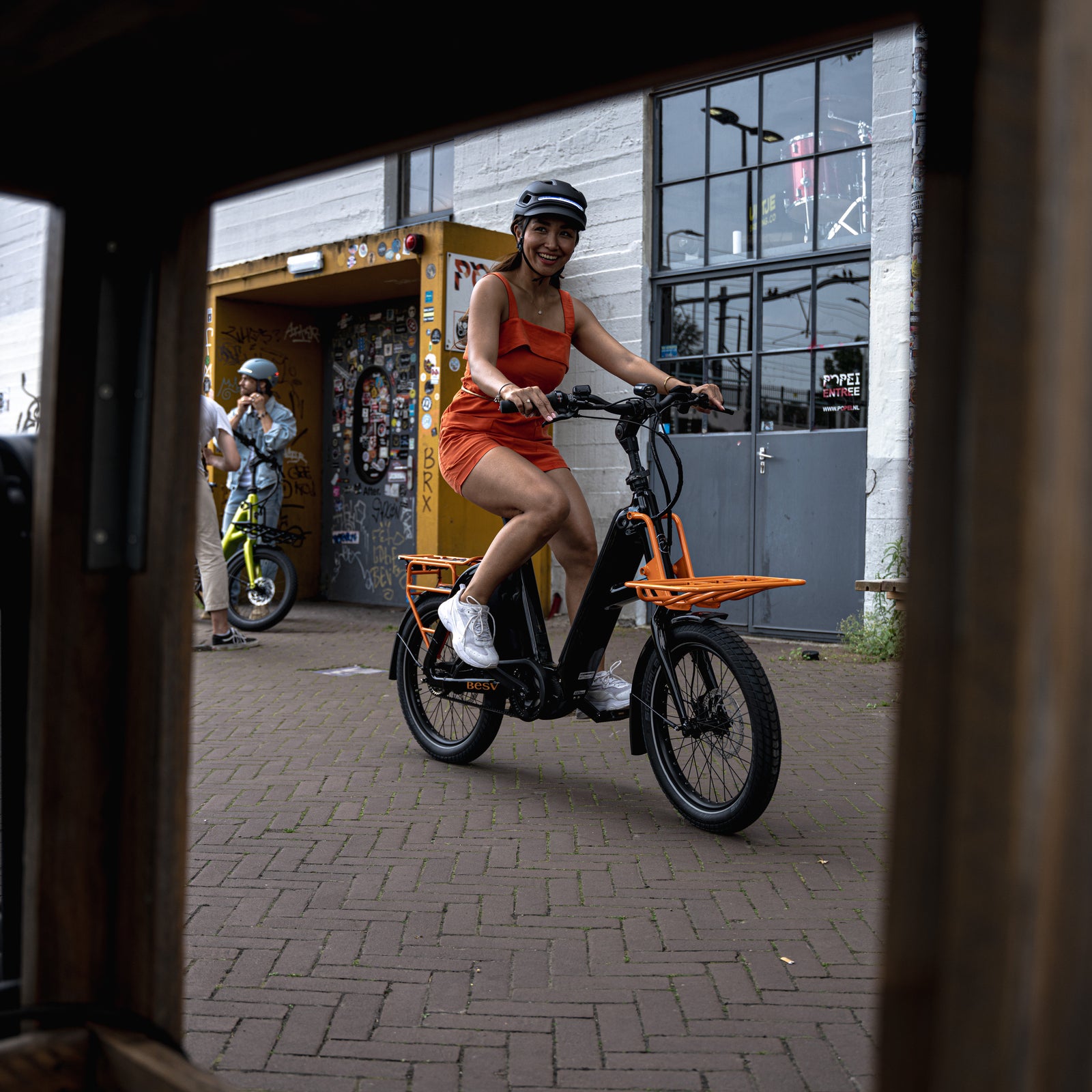 BESV CPT 1.0 MY2025 X step 468 one size Compact Night Black Gloss